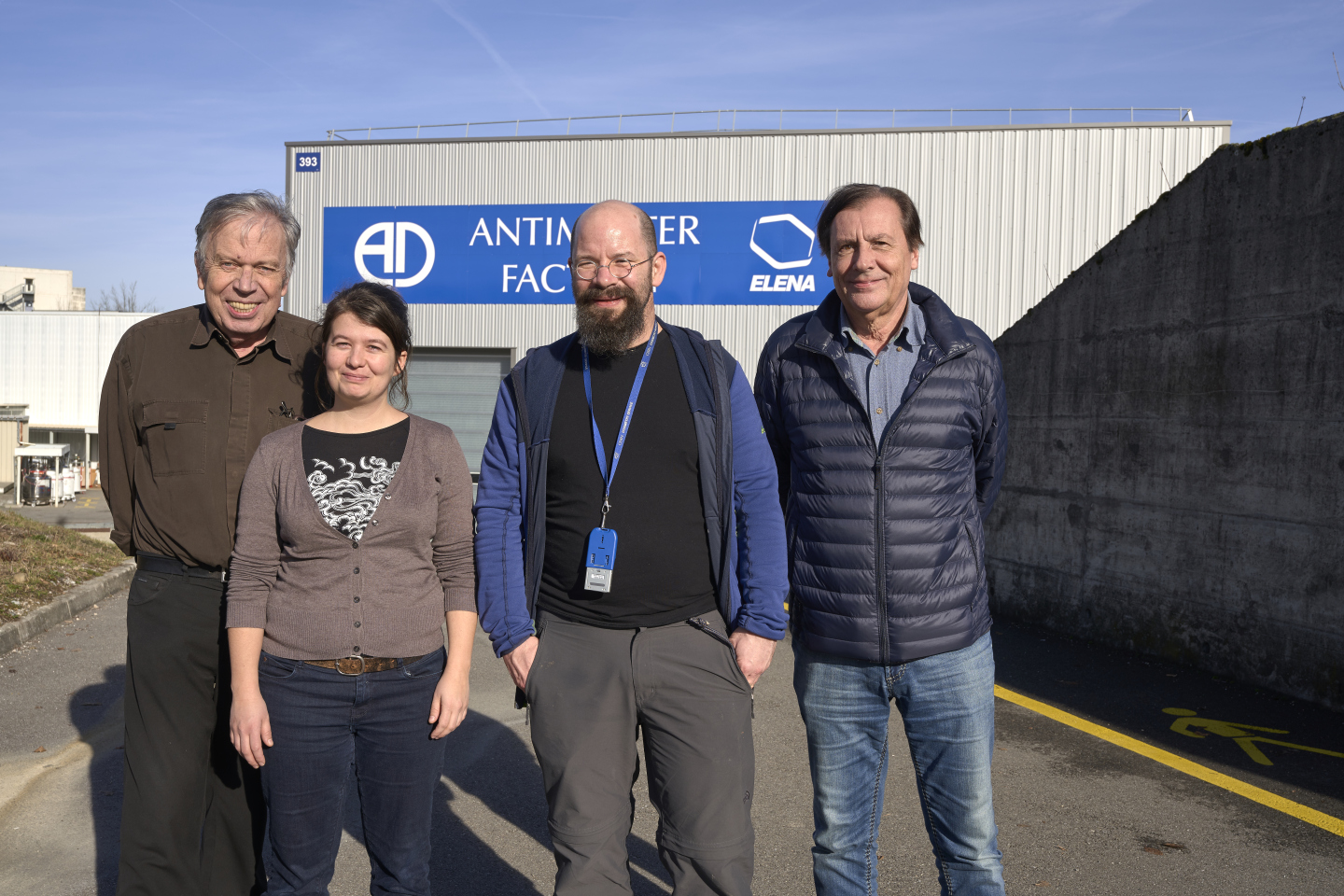 New chairs for the Antiproton Decelerator Users Community