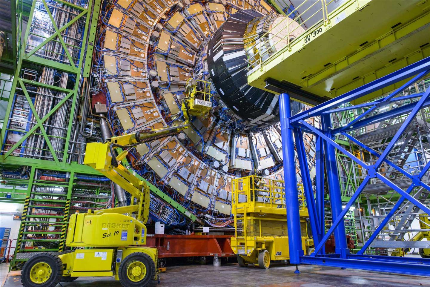 Lab-made liquid may cause strange particle behaviour