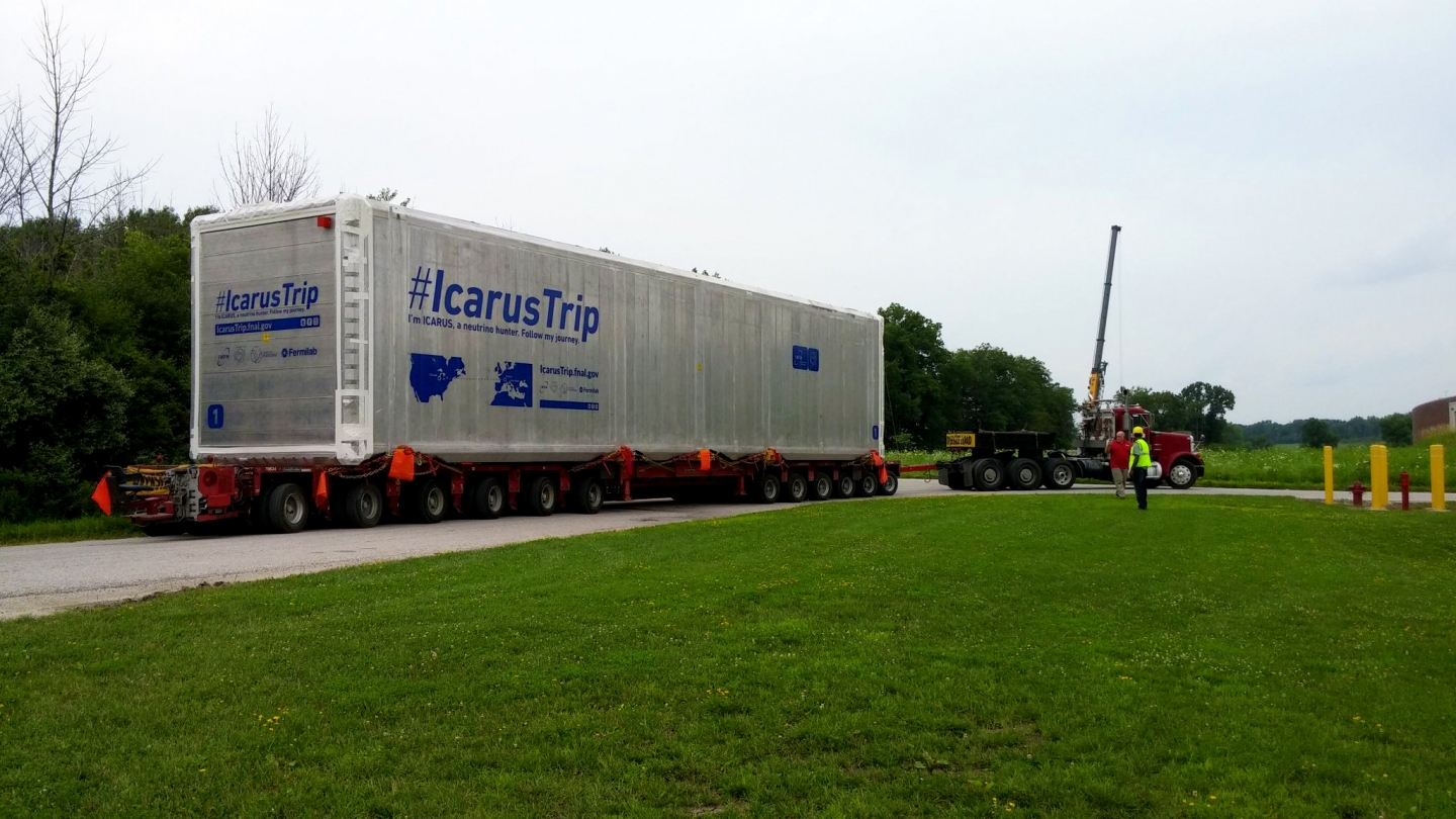 ICARUS lands at Fermilab