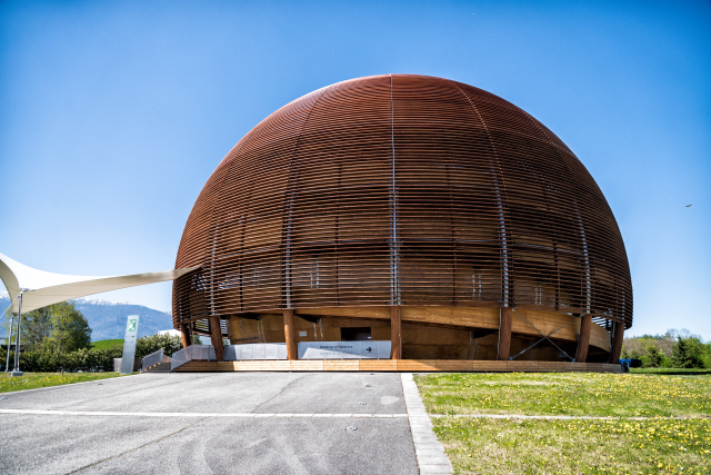 Renovated Globe opens new world for visitors