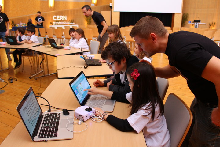 Devoxx4Kids, a conference for budding geeks