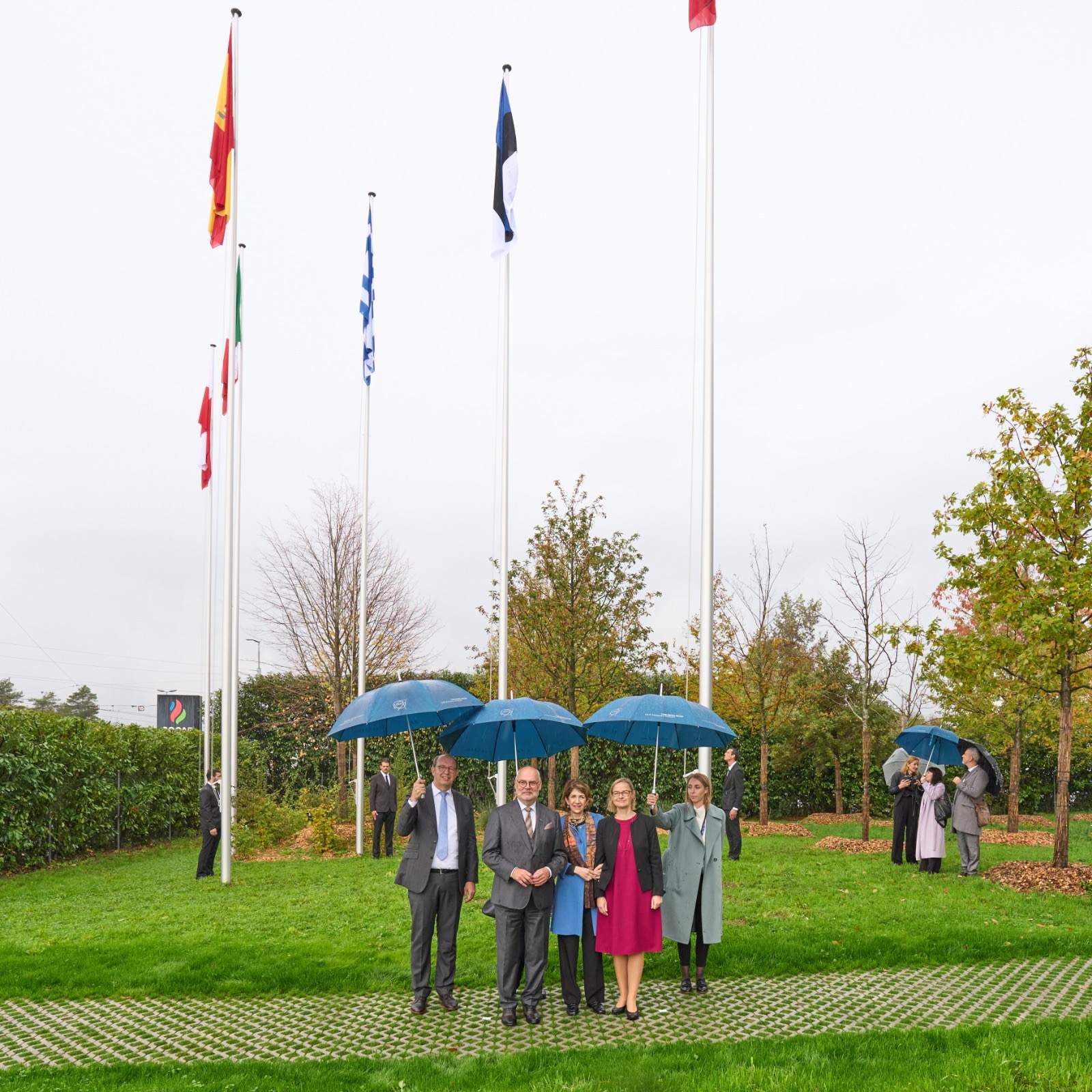 Flag raising ceremony in presence of Vice-President of the CERN Council, Eric Laenen, President of the Republic of Estonia, Alar Karis, CERN Director General, Fabiola Gianotti and the Ambassador of Estonia, Riia Salsa-Audiffren (from left to right).