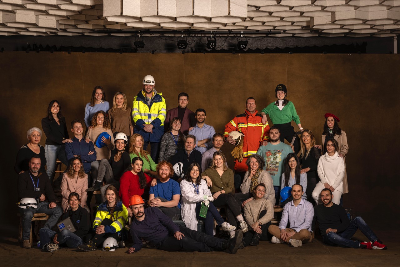 Group photo (image credit Yann Arthus-Bertrand)